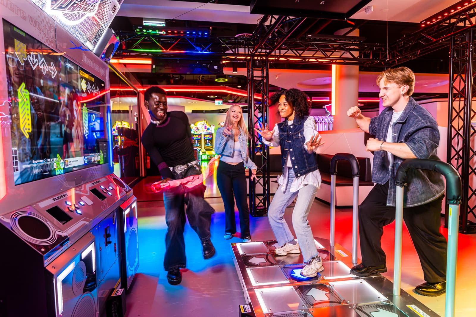 Friends dancing together on the DDR World cabinet at LVL in Berlin